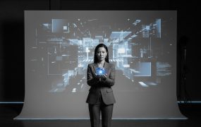 快手可灵AI不学Sora，程一笑的“AI影视”算盘，给创业者什么启示？