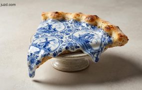 【视觉创意方案】商业设计图品牌Logo材质重构：一键生成超现实高端跨界海报