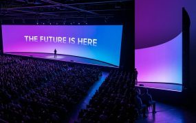 科技感发布会视觉方案：10秒生成苹果同款高端背景图，品牌活动/PPT汇报提效神器