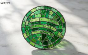 彩色玻璃马赛克品牌标志提示词方案：零基础打造高端艺术化视觉标识