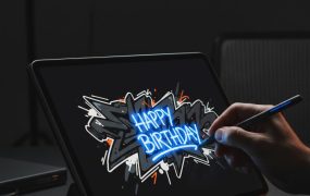 [小红书生日涂鸦全教程] 小红书虚拟商品 AI绘画变现方案：单号日收200+