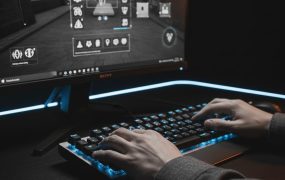 三角洲行动全平台接单赚米实战攻略：抖音小红书闲鱼三栖获客变现全流程