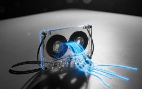 [0门槛AI视频玩法] 经典老歌短视频自动化产出与变现方案：轻松打造10W+爆款