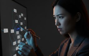 AI赋能女性成长赛道：邪修玩法实战，5分钟零痕迹重写爆款内容