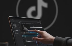 [AI·TikTok项目]跨境电商TikTok短视频带货全攻略：AI赋能从0到1出海变现方案