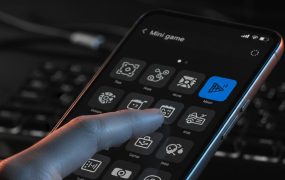 微信小程序小游戏暴力撸广告：单机日入100+的手机副业变现攻略