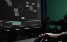 高清虚拟直播间搭建方案：手机电脑+绿幕，零成本打造高转化直播间