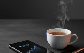 公众号流量主养生赛道AI原创爆文实战：矩阵化运营实现副业变现新突破