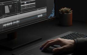 TikTok影视解说批量搬运变现：零基础全自动过原创SOP