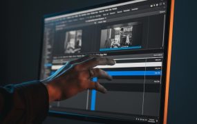跨境油管YouTube视频运营实战课：0基础暴力起号，教你快速开通YPP赚美金