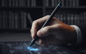 AI赋能备考黄金赛道，深攻私域社群运营变现：单群月入2W的实战方案与AI提效SOP