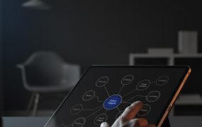 小红书虚拟产品同行案例深度拆解：从高潜选品到爆款笔记生成的变现全流程