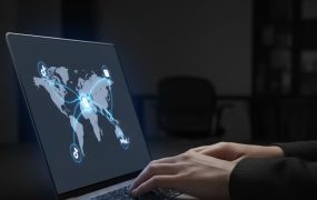 TikTok直播运营与多平台账号注册实操：跨境电商全链路收款变现方案