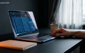 千问APP新功能实测：丢给它100张发票，AI自动生成Excel报表