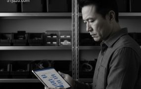 软件公司裁员30%警示：拖拽式搭建AI工作流，或能省下10万外包费