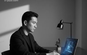 英伟达掀桌了：把AI助理塞进你电脑，一个24小时待命的“数字员工”即将上岗